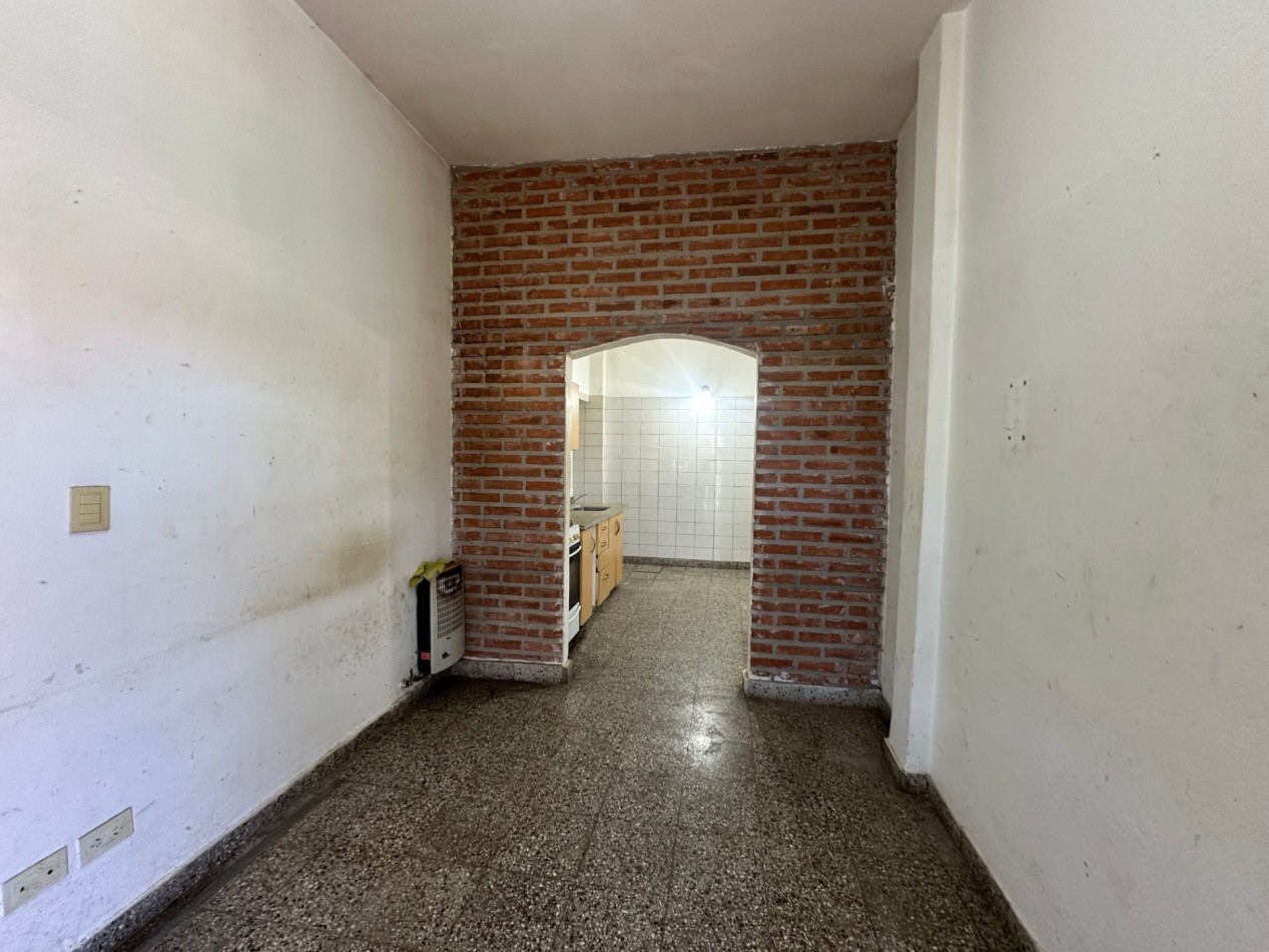 DEPARTAMENTO PB FRENTE DE 3 AMBIENTES LOMAS DE ZAMORA