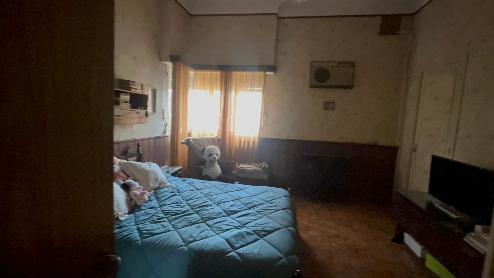 CASA A RECICLAR O A DEMOLER - LOTE DE 541 M² EN ZONA RESIDENCIAL DE BANFIELD