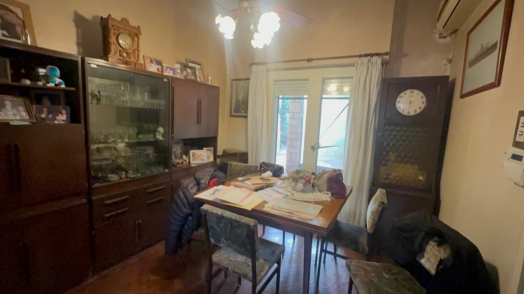 CASA A RECICLAR O A DEMOLER - LOTE DE 541 M² EN ZONA RESIDENCIAL DE BANFIELD