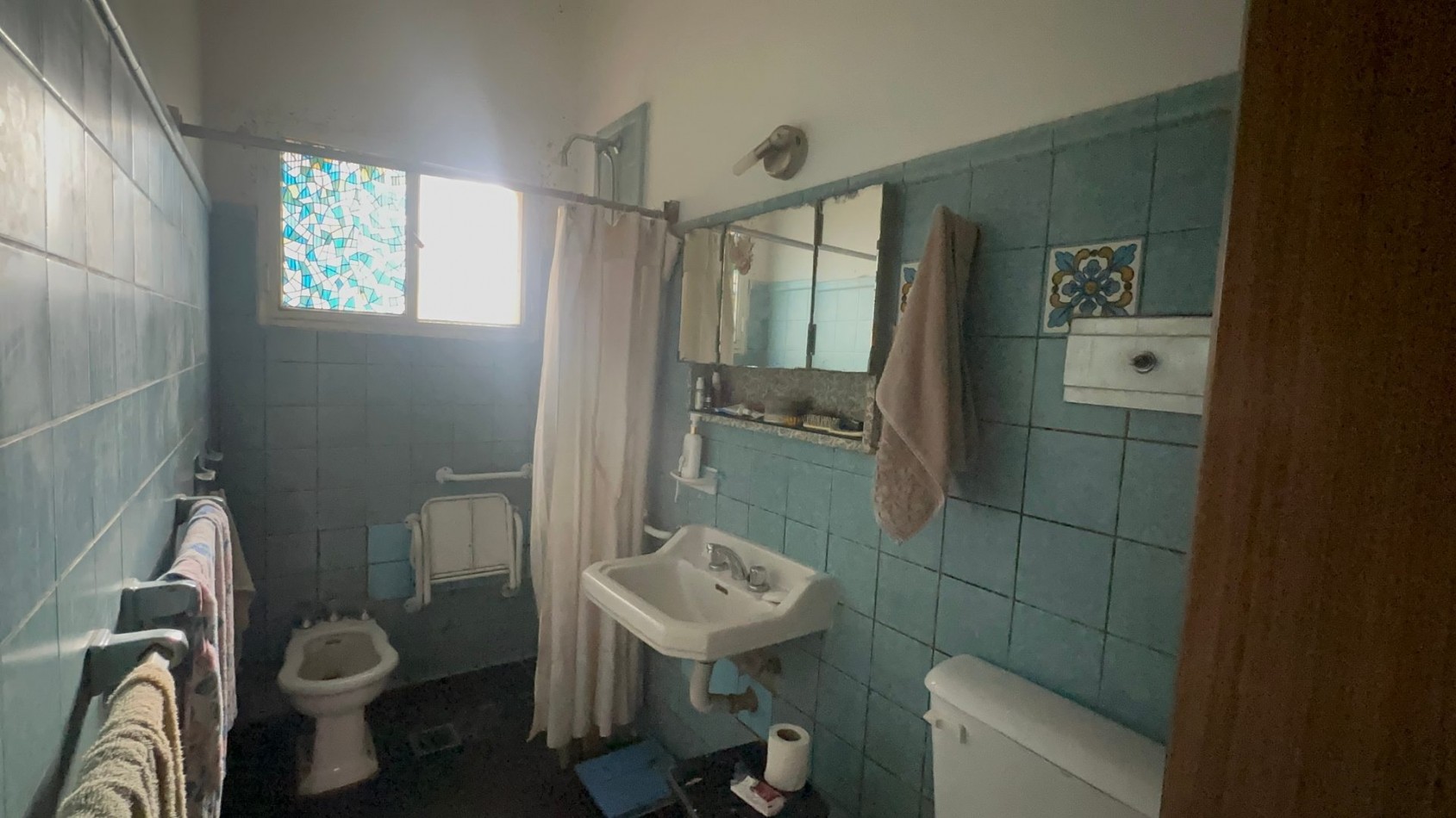 CASA A RECICLAR O A DEMOLER - LOTE DE 541 M² EN ZONA RESIDENCIAL DE BANFIELD