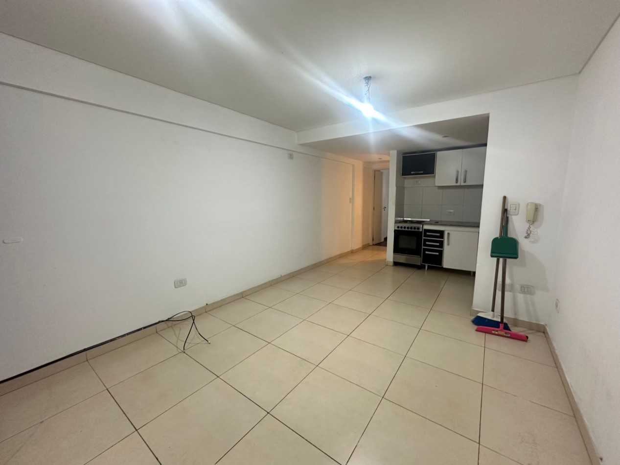 departemento de 2 ambientes rivera al 600 lomas de zamora