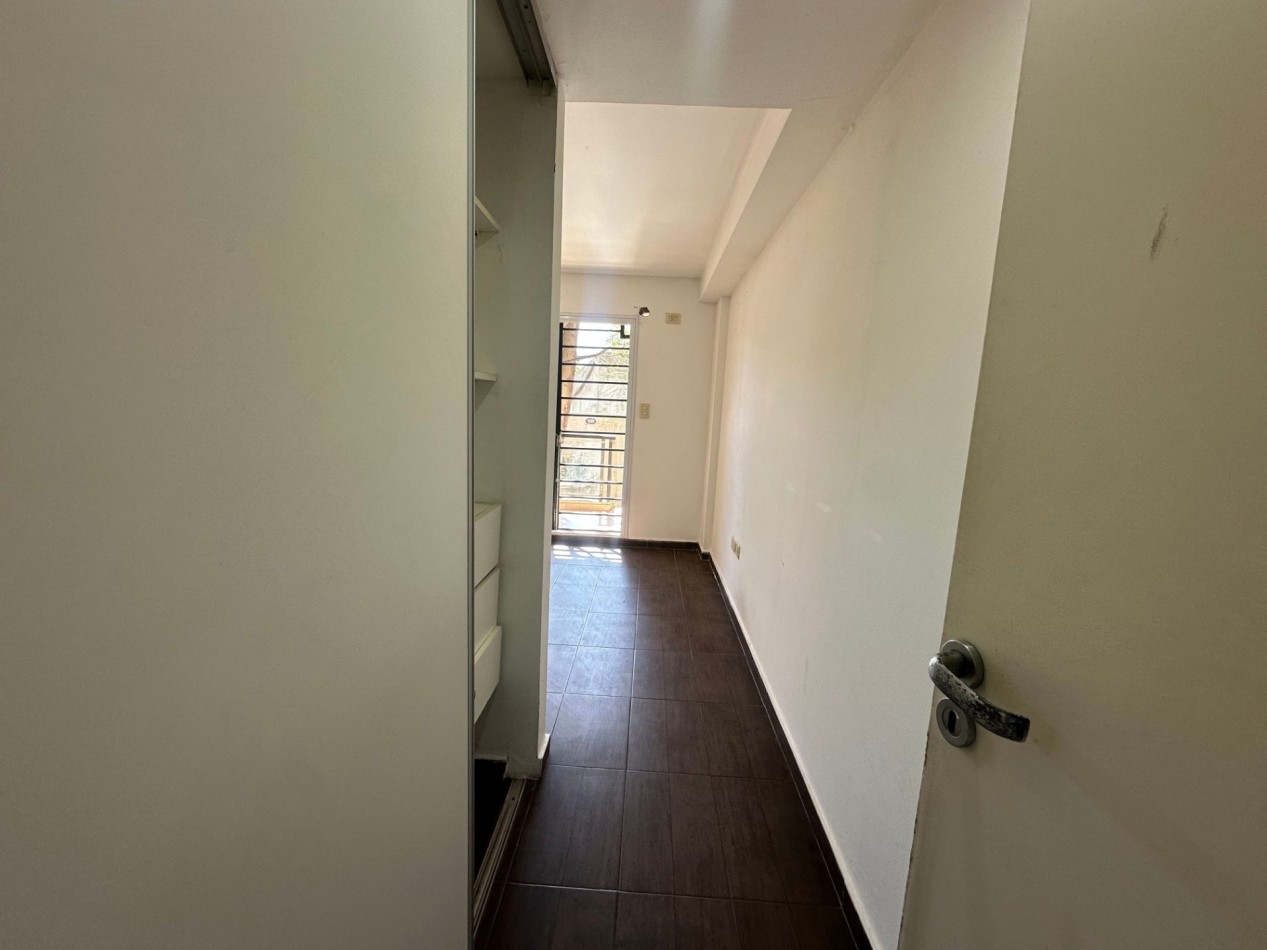 ALQUILER DEPARTAMENTO 2 AMB PB CON COCHERA Y TERRAZA PROPIA