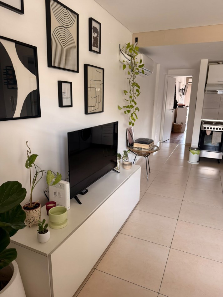 Departamento 2 Ambientes al Frente con Cochera - Baño en Suite y Toilette - Rivera 648, Piso 3