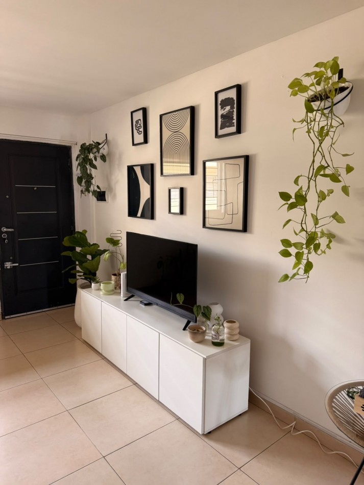 Departamento 2 Ambientes al Frente con Cochera - Baño en Suite y Toilette - Rivera 648, Piso 3
