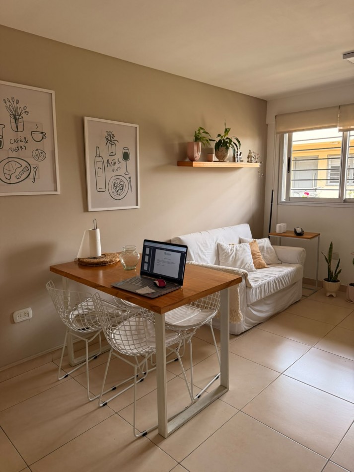 Departamento 2 Ambientes al Frente con Cochera - Baño en Suite y Toilette - Rivera 648, Piso 3