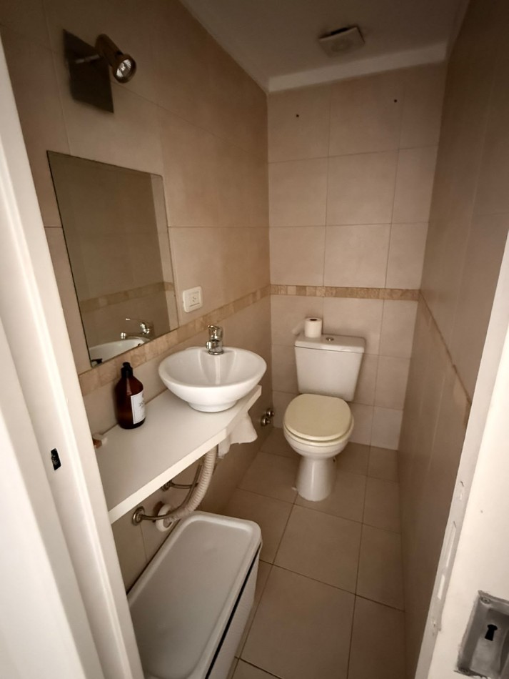 Departamento 2 Ambientes al Frente con Cochera - Baño en Suite y Toilette - Rivera 648, Piso 3