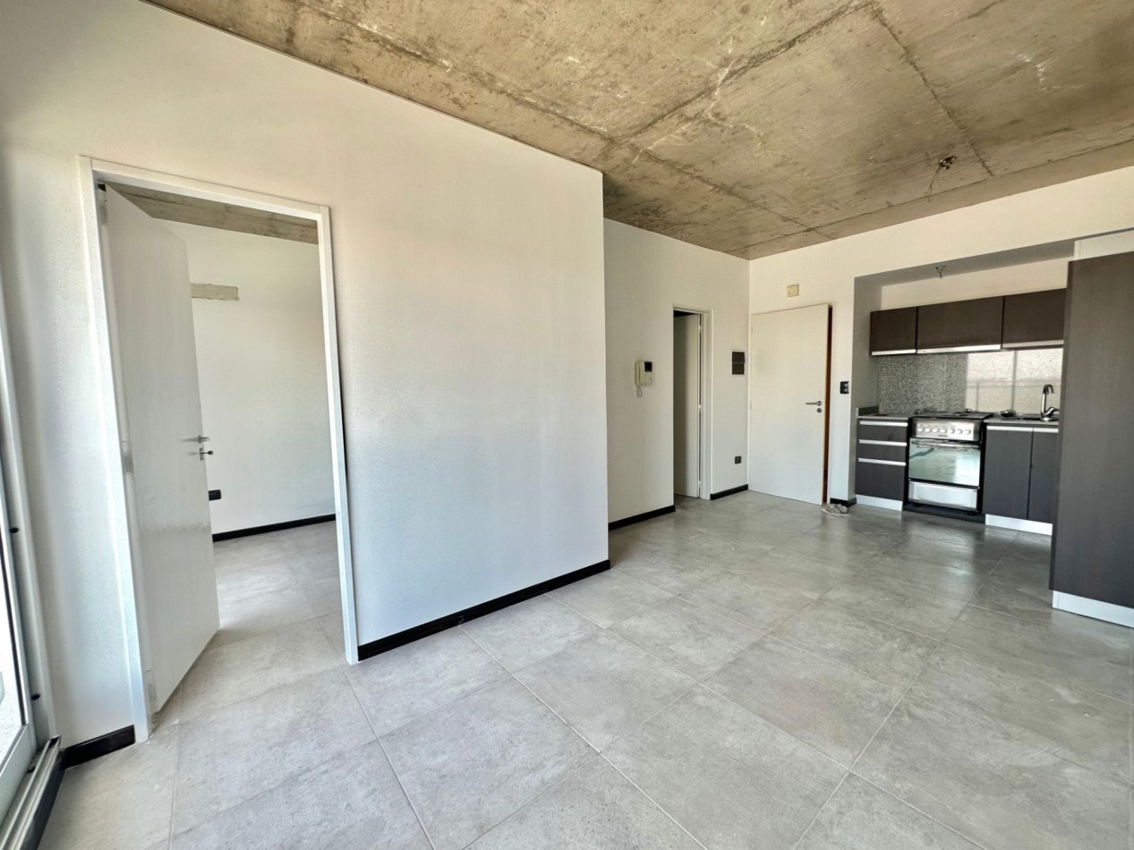 ALQUILER | MODERNO DEPARTAMENTO DE 2 AMBIENTES PISO 10 CON BALCON Y AMENITIES - REMEDIOS DE ESCALADA