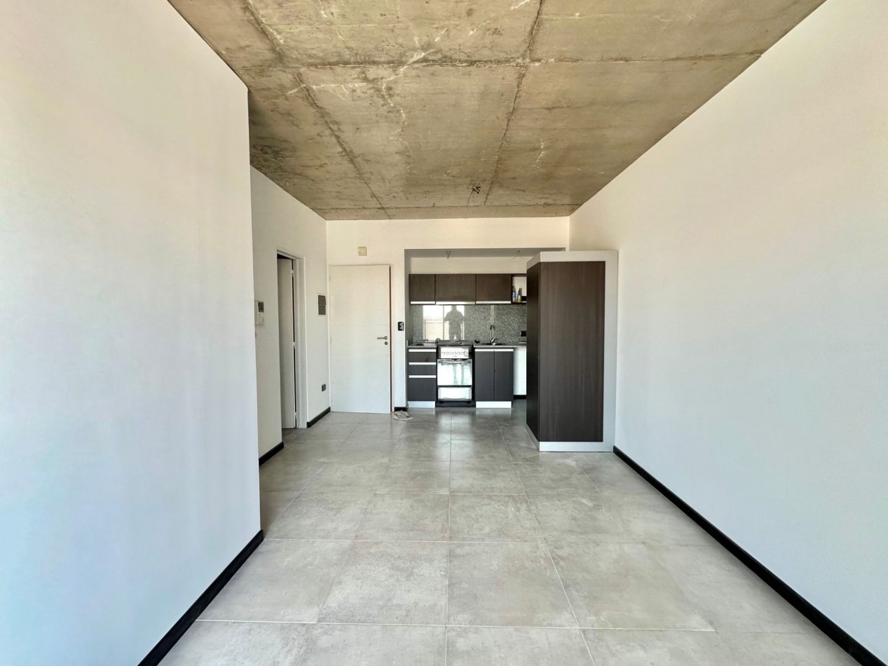 ALQUILER | MODERNO DEPARTAMENTO DE 2 AMBIENTES PISO 10 CON BALCON Y AMENITIES - REMEDIOS DE ESCALADA