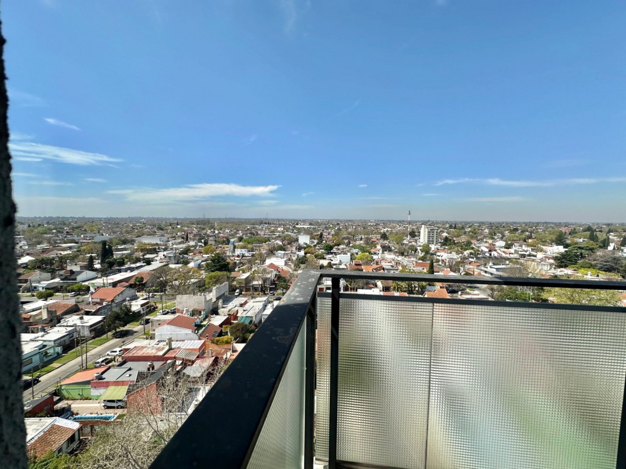 ALQUILER | MODERNO DEPARTAMENTO DE 2 AMBIENTES PISO 10 CON BALCON Y AMENITIES - REMEDIOS DE ESCALADA