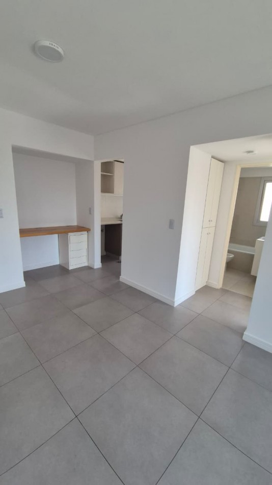 ALQUILER DEPARTAMENTO 2 AMBIENTES - CHACABUCO 140, 3° E