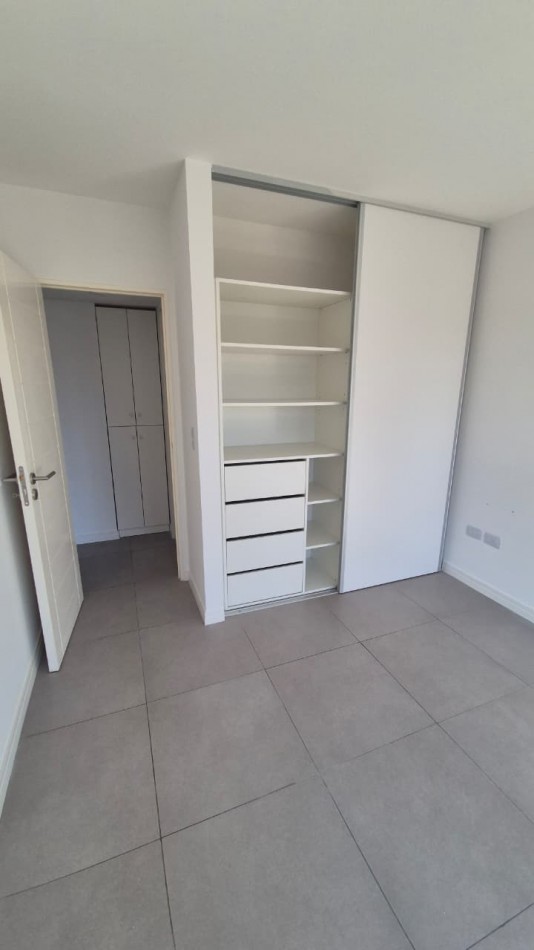 ALQUILER DEPARTAMENTO 2 AMBIENTES - CHACABUCO 140, 3° E