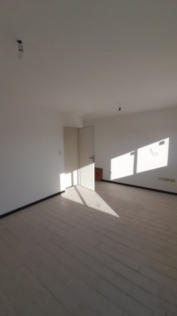 2 ambientes en dos plantas/ Con terraza,Balcon y cochera