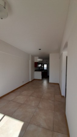 Departamento 2 amb con cochera EXCELENTE estado