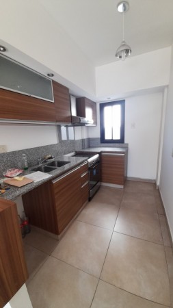 Departamento 2 amb con cochera EXCELENTE estado