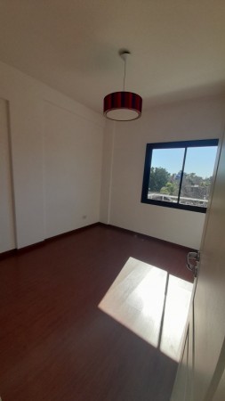 Departamento 2 amb con cochera EXCELENTE estado