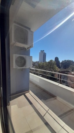 Departamento 2 amb con cochera EXCELENTE estado