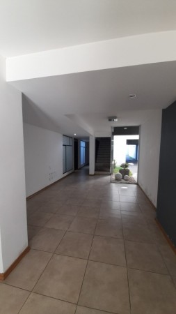 Departamento 2 amb con cochera EXCELENTE estado