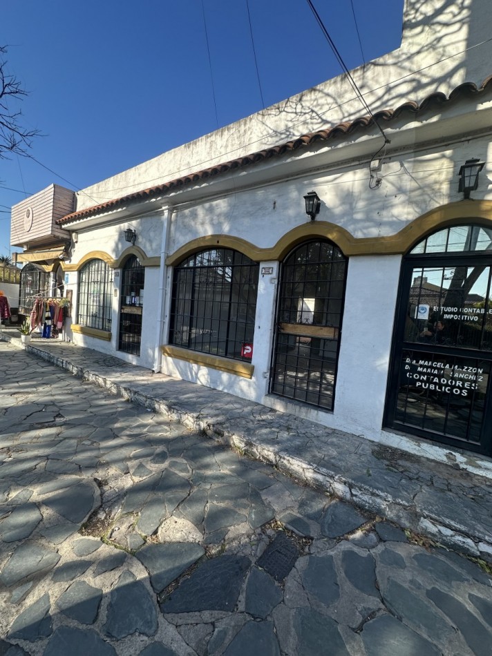 LOCAL COMERCIAL EN ZONA ESTRATEGICA DE BANFIELD