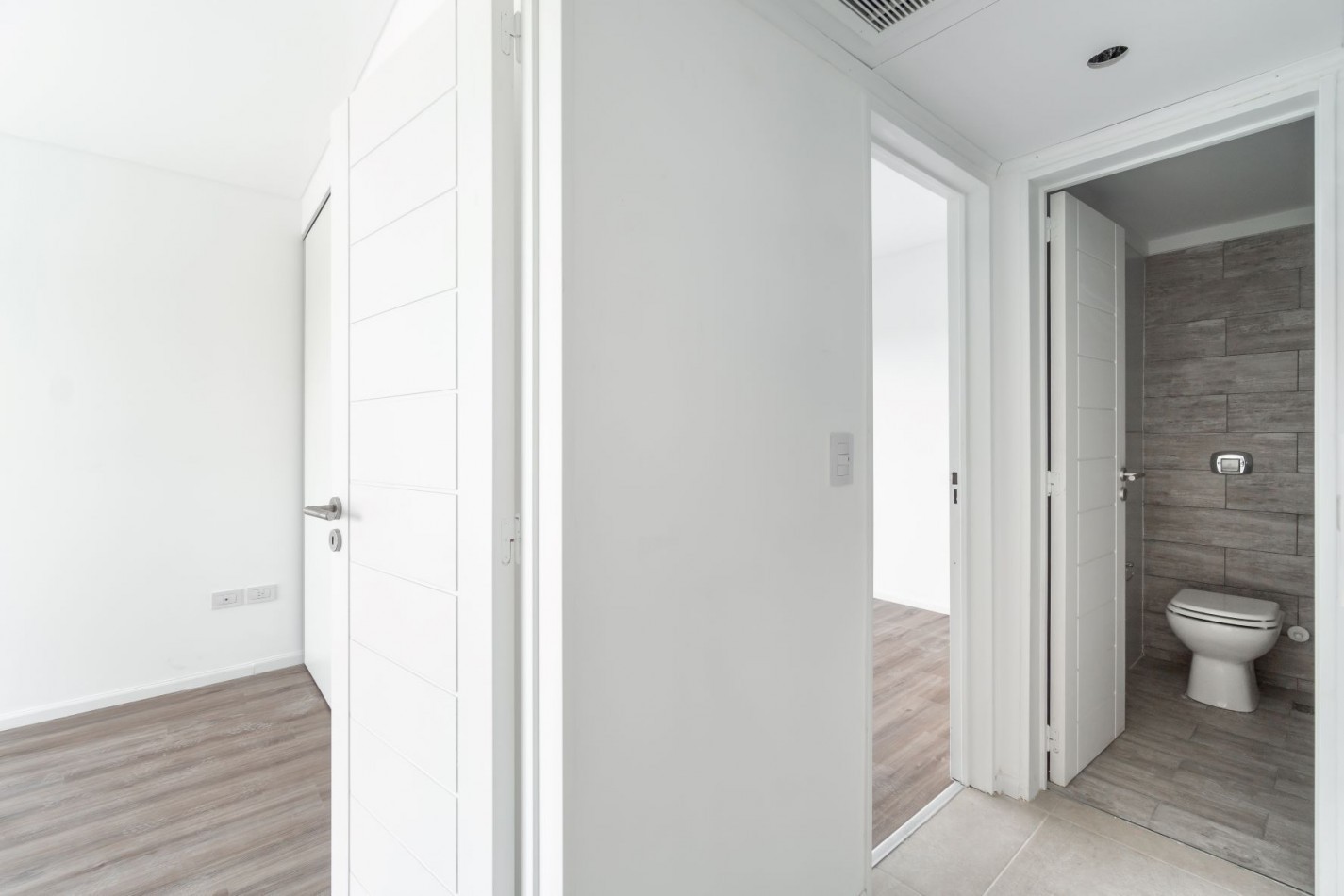 Hermoso departamento a estrenar de 3 ambientes con cochera
