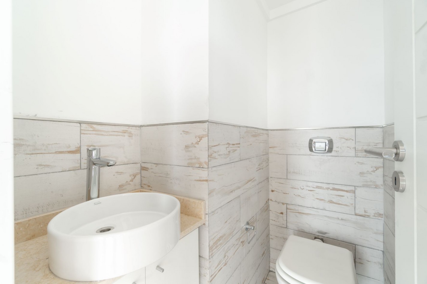 Hermoso departamento a estrenar de 3 ambientes con cochera