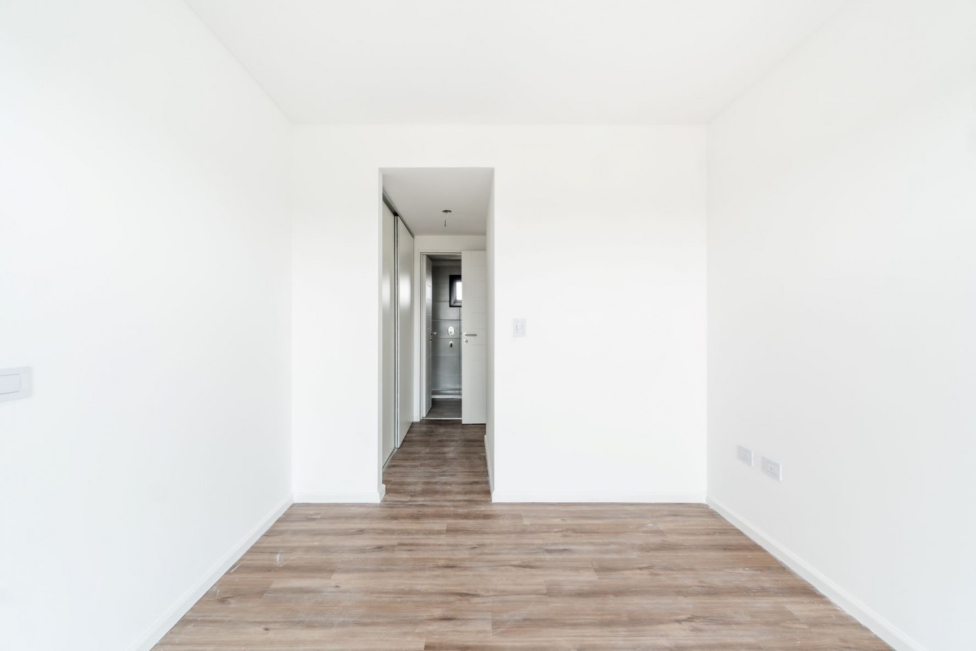 OPORTUNIDAD REBAJADO ULTIMO PRECIO Amplio departamento 2 ambientes PREMIUM/ con dos baños/a estrenar.