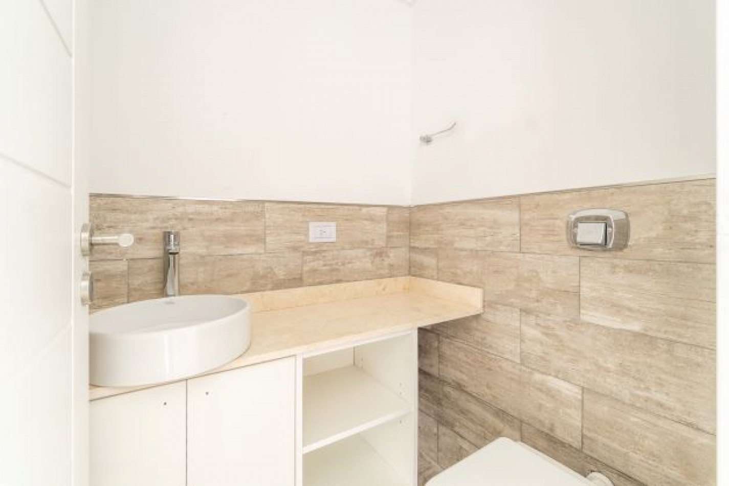 OPORTUNIDAD REBAJADO ULTIMO PRECIO Amplio departamento 2 ambientes PREMIUM/ con dos baños/a estrenar.
