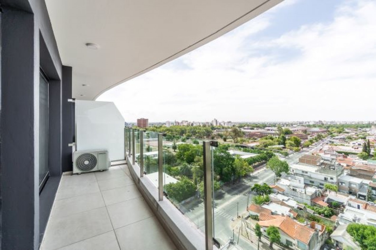 OPORTUNIDAD REBAJADO ULTIMO PRECIO Amplio departamento 2 ambientes PREMIUM/ con dos baños/a estrenar.