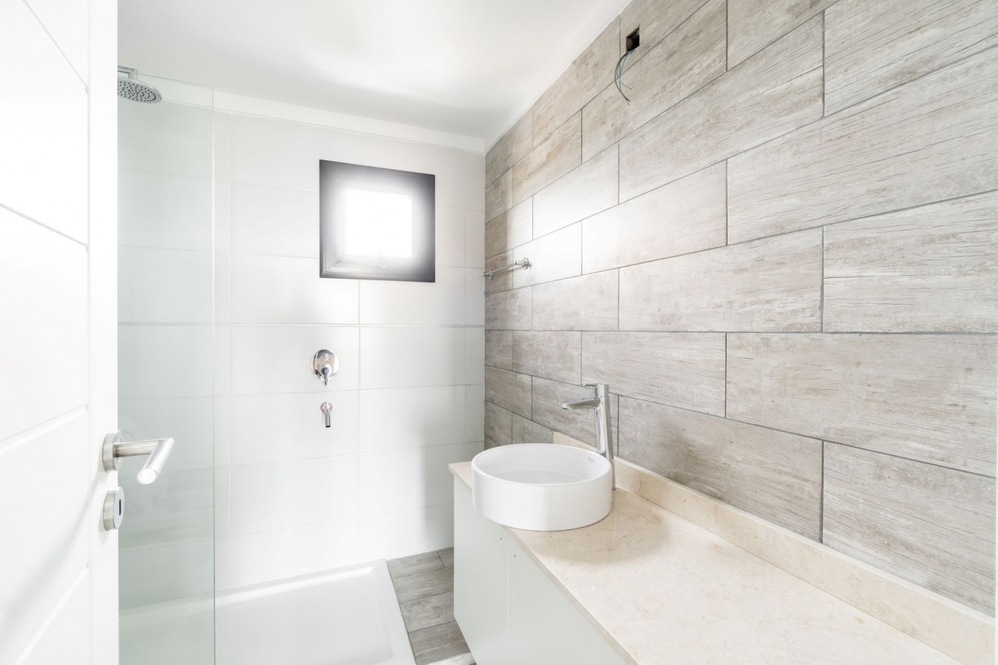 OPORTUNIDAD REBAJADO ULTIMO PRECIO Amplio departamento 2 ambientes PREMIUM/ con dos baños/a estrenar.