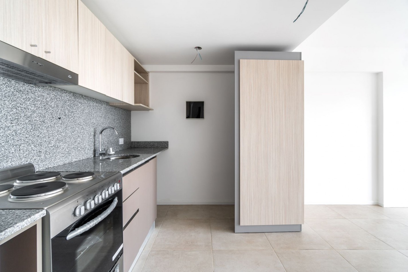 Hermoso departamento de 2 ambientes CON COCHERA