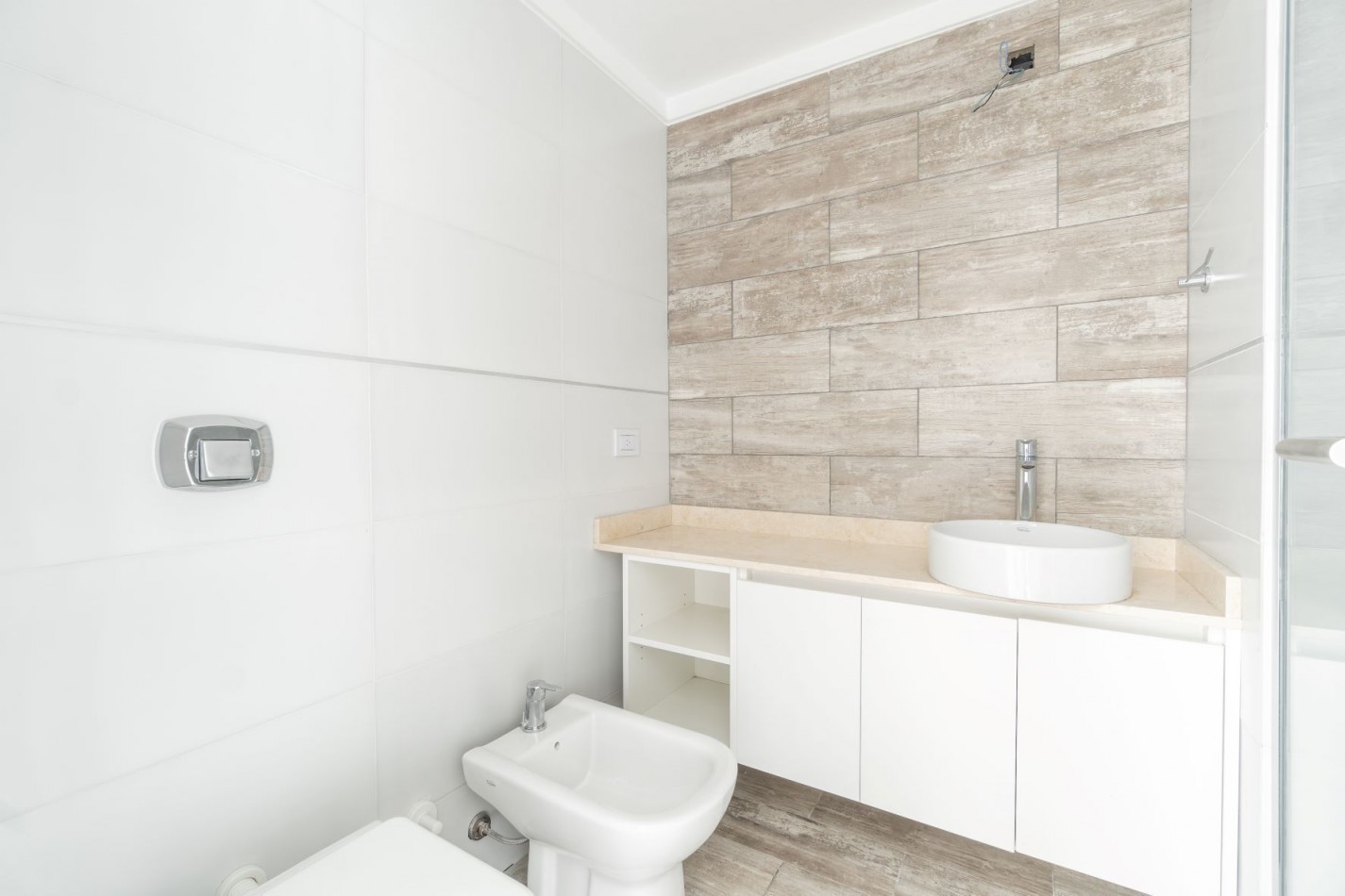 Hermoso departamento de 2 ambientes CON COCHERA