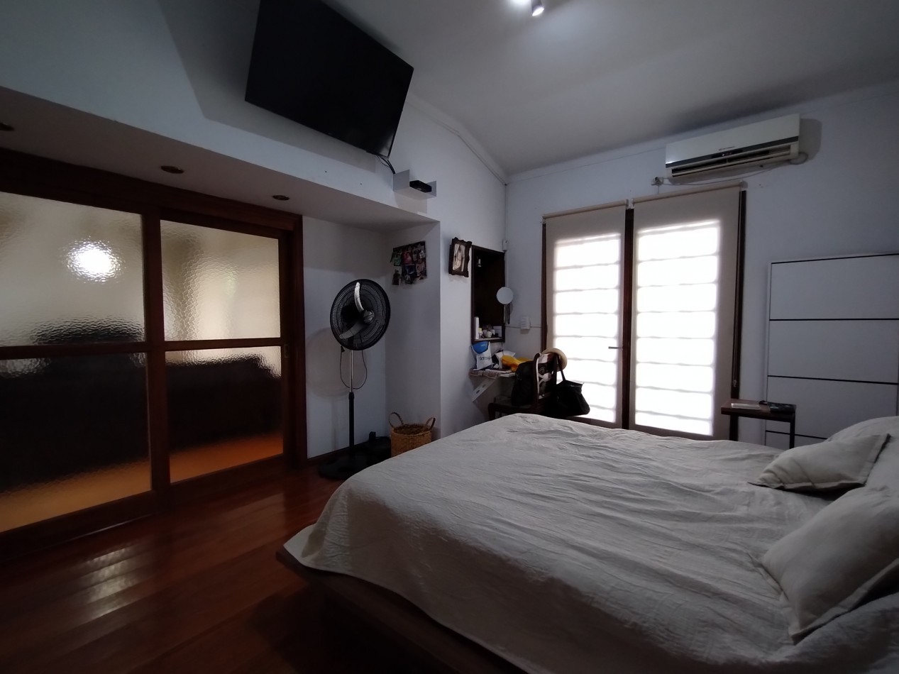 IMPERDIBLE CASA 4 AMBIENTES APTA CREDITO