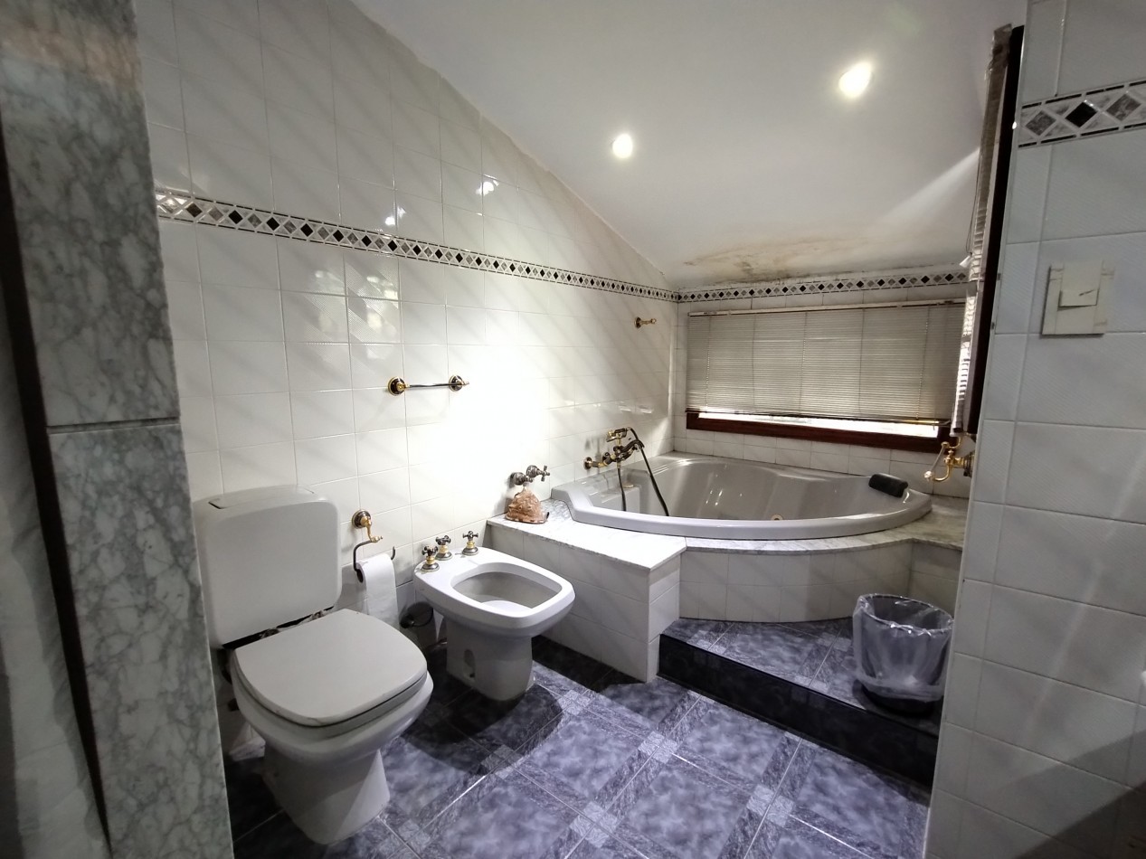IMPERDIBLE CASA 4 AMBIENTES APTA CREDITO