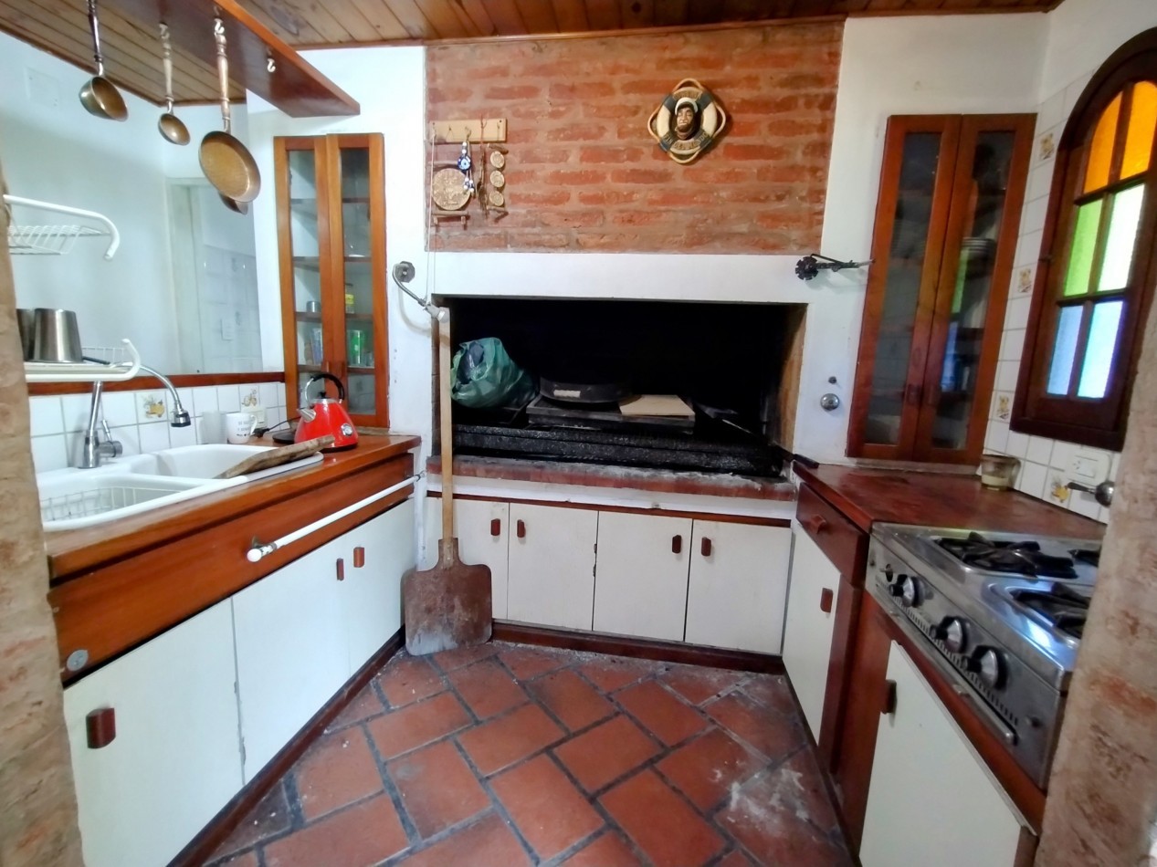 IMPERDIBLE CASA 4 AMBIENTES APTA CREDITO