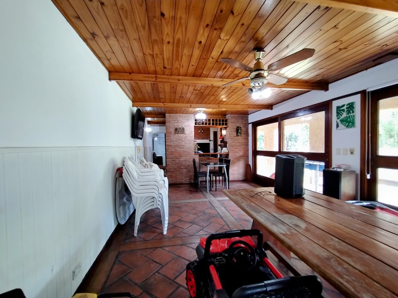 IMPERDIBLE CASA 4 AMBIENTES APTA CREDITO