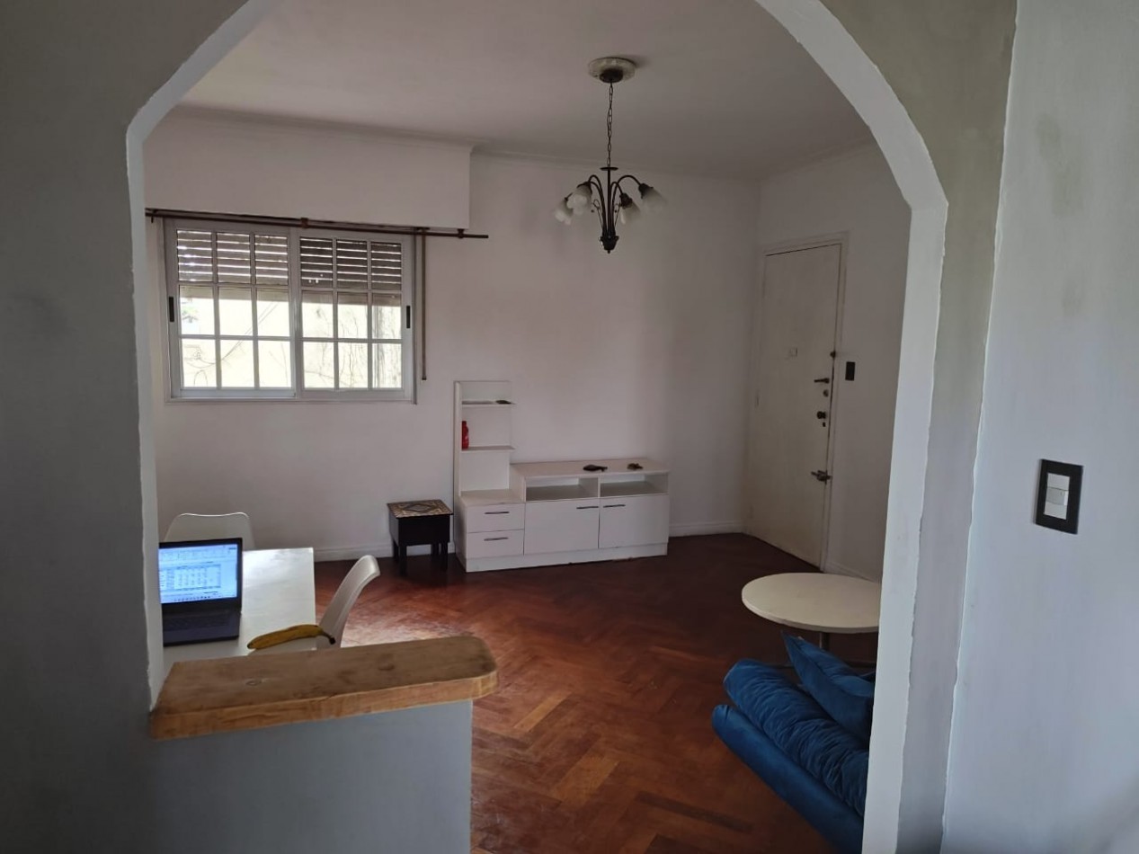 Dpto de 2 Ambientes sobre Alsina - banfield
