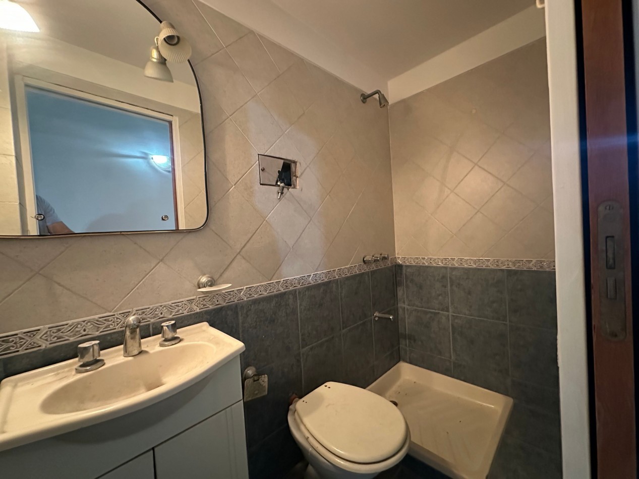Alquiler Departamento 4 Ambientes con Cochera y Balcon - 3 Dormitorios - Alvear 350