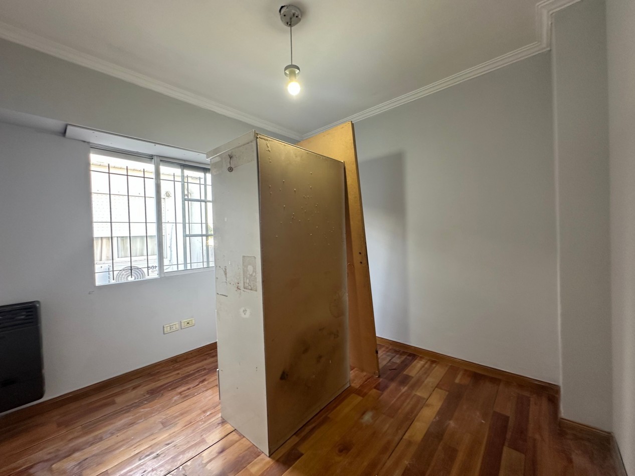 Alquiler Departamento 4 Ambientes con Cochera y Balcon - 3 Dormitorios - Alvear 350
