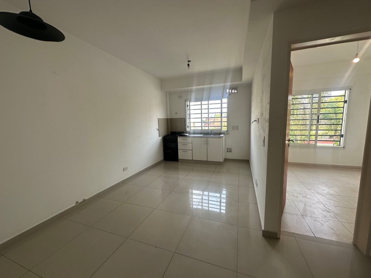ALQUILER DEPARTAMENTO DE 2 AMBIENTES CON COCHERA LOMAS DE ZAMORA ZONA GANDULFO MODERNO