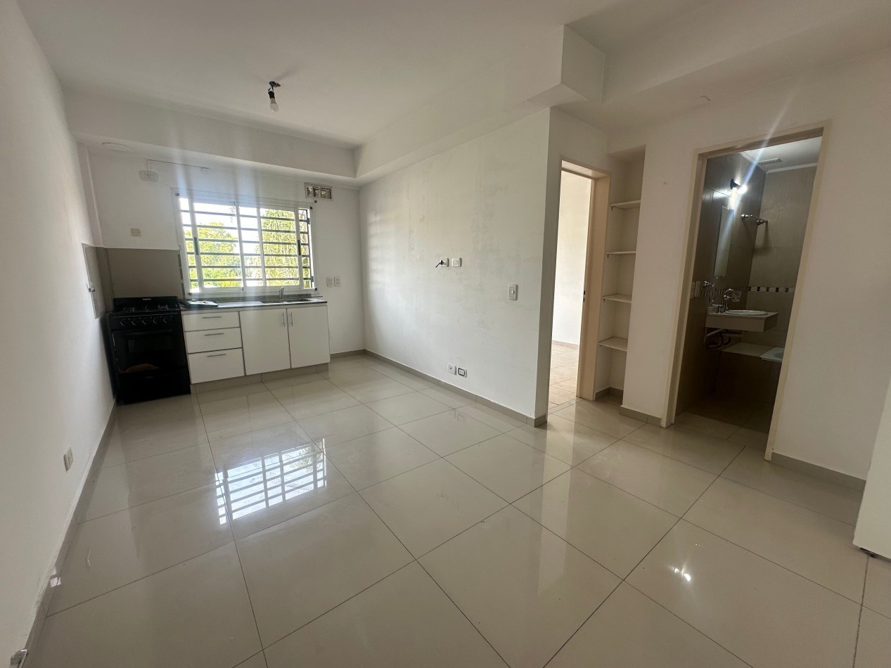 ALQUILER DEPARTAMENTO DE 2 AMBIENTES CON COCHERA LOMAS DE ZAMORA ZONA GANDULFO MODERNO