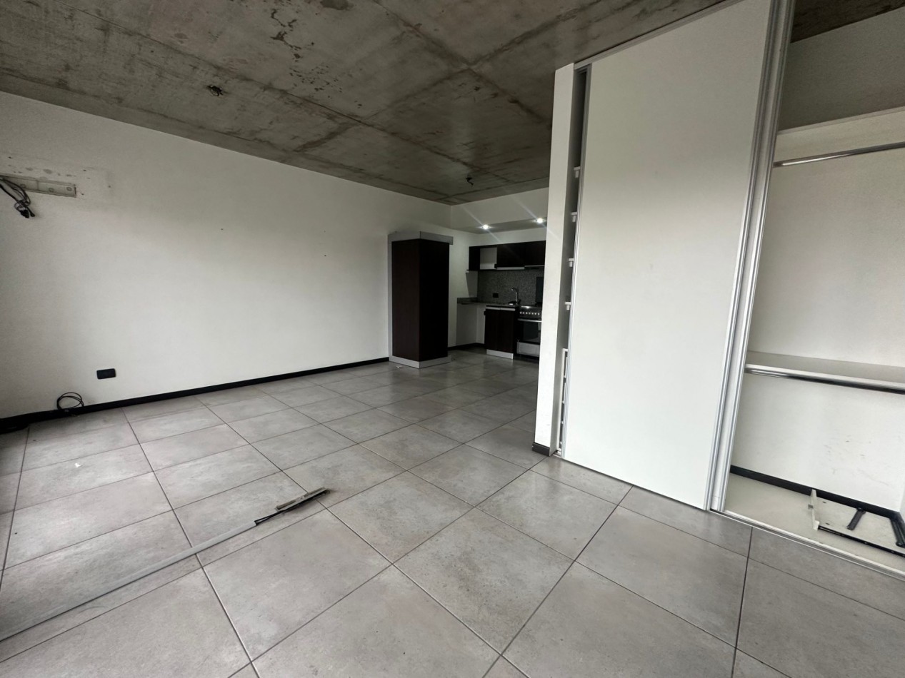 ALQUILER MONOAMBIENTE PISO 2 CON COCHERA REMEDIOS DE ESCALADA