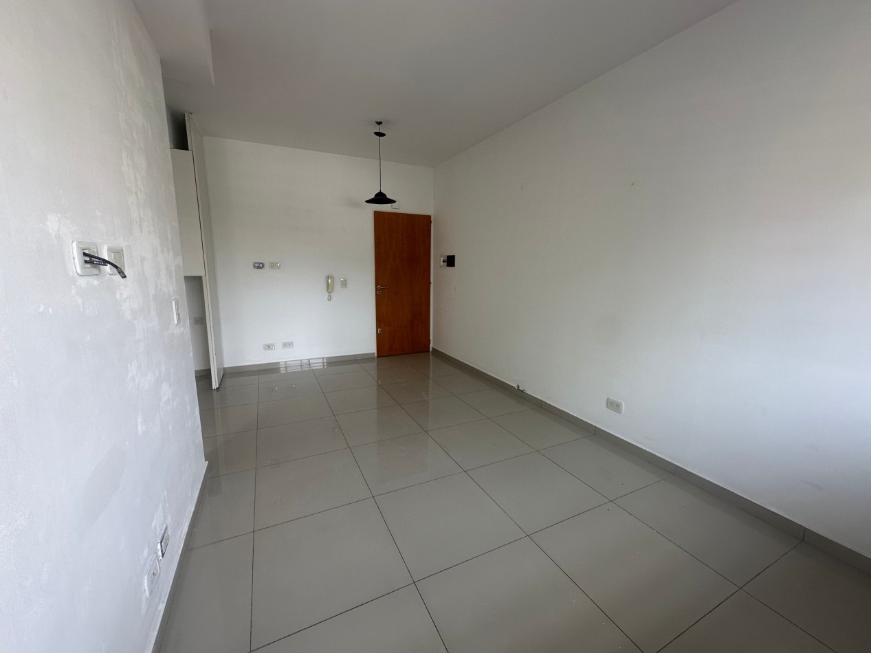 DEPARTAMENTO 2 AMBIENTES EN ALQUILER LOMAS DE ZAMORA ZONA GANDULFO
