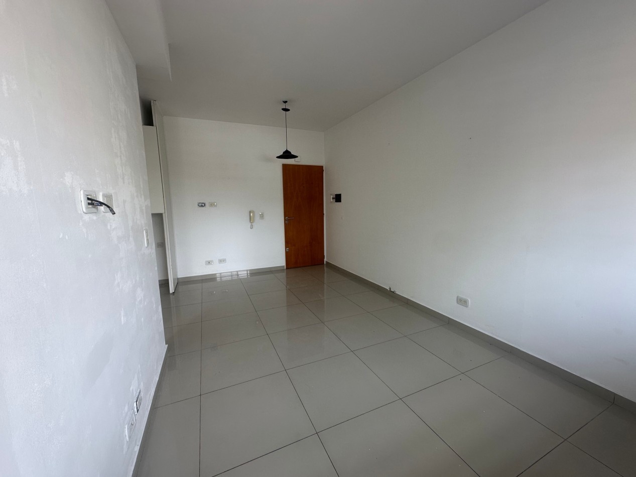 DEPARTAMENTO 2 AMBIENTES EN ALQUILER LOMAS DE ZAMORA ZONA GANDULFO