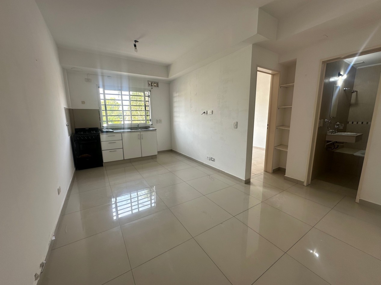 DEPARTAMENTO 2 AMBIENTES EN ALQUILER LOMAS DE ZAMORA ZONA GANDULFO
