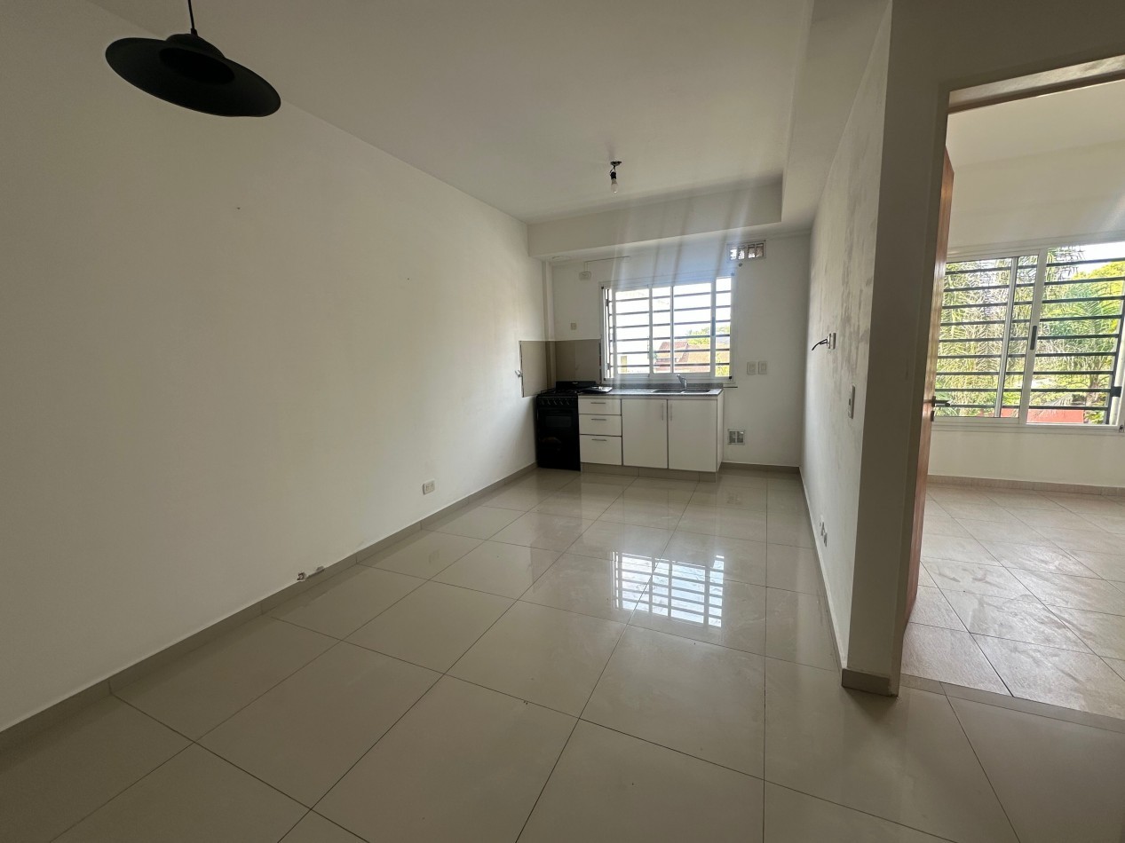 DEPARTAMENTO 2 AMBIENTES EN ALQUILER LOMAS DE ZAMORA ZONA GANDULFO
