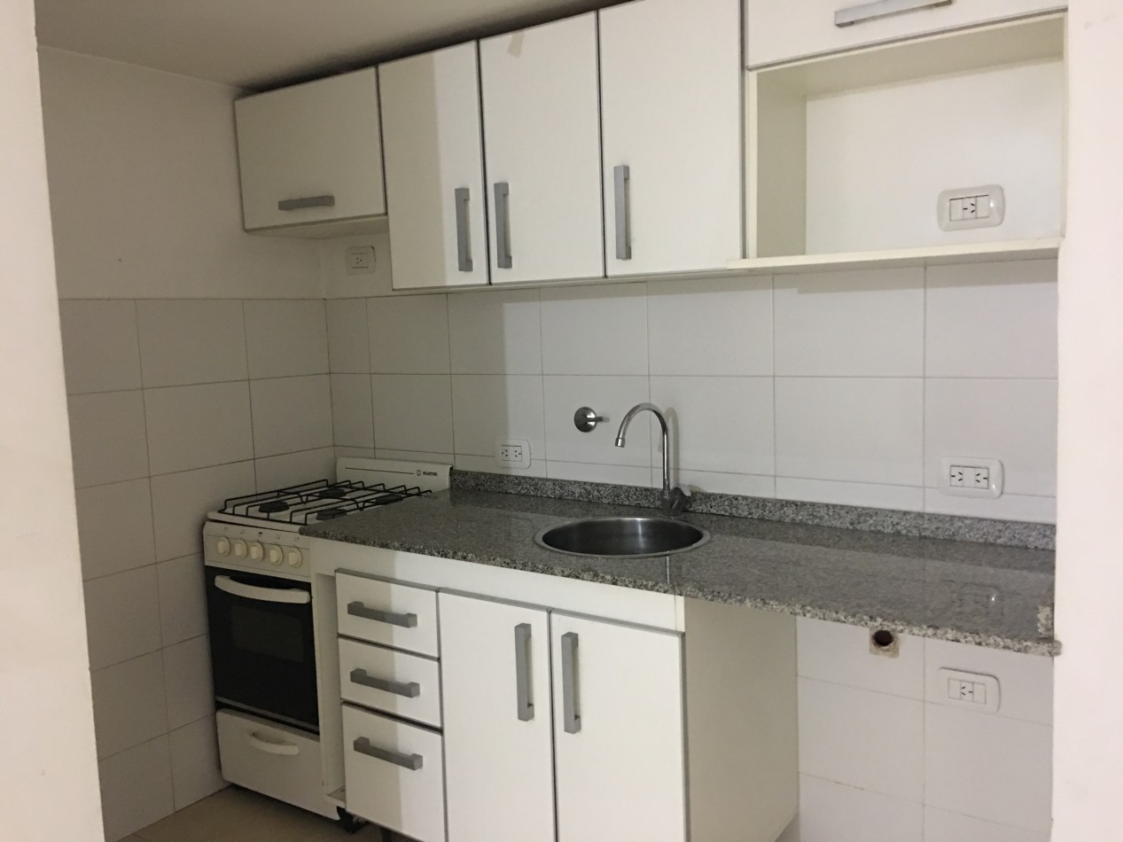 ALQUILER DEPARTAMENTO 2 AMB PB CON COCHERA Y TERRAZA PROPIA