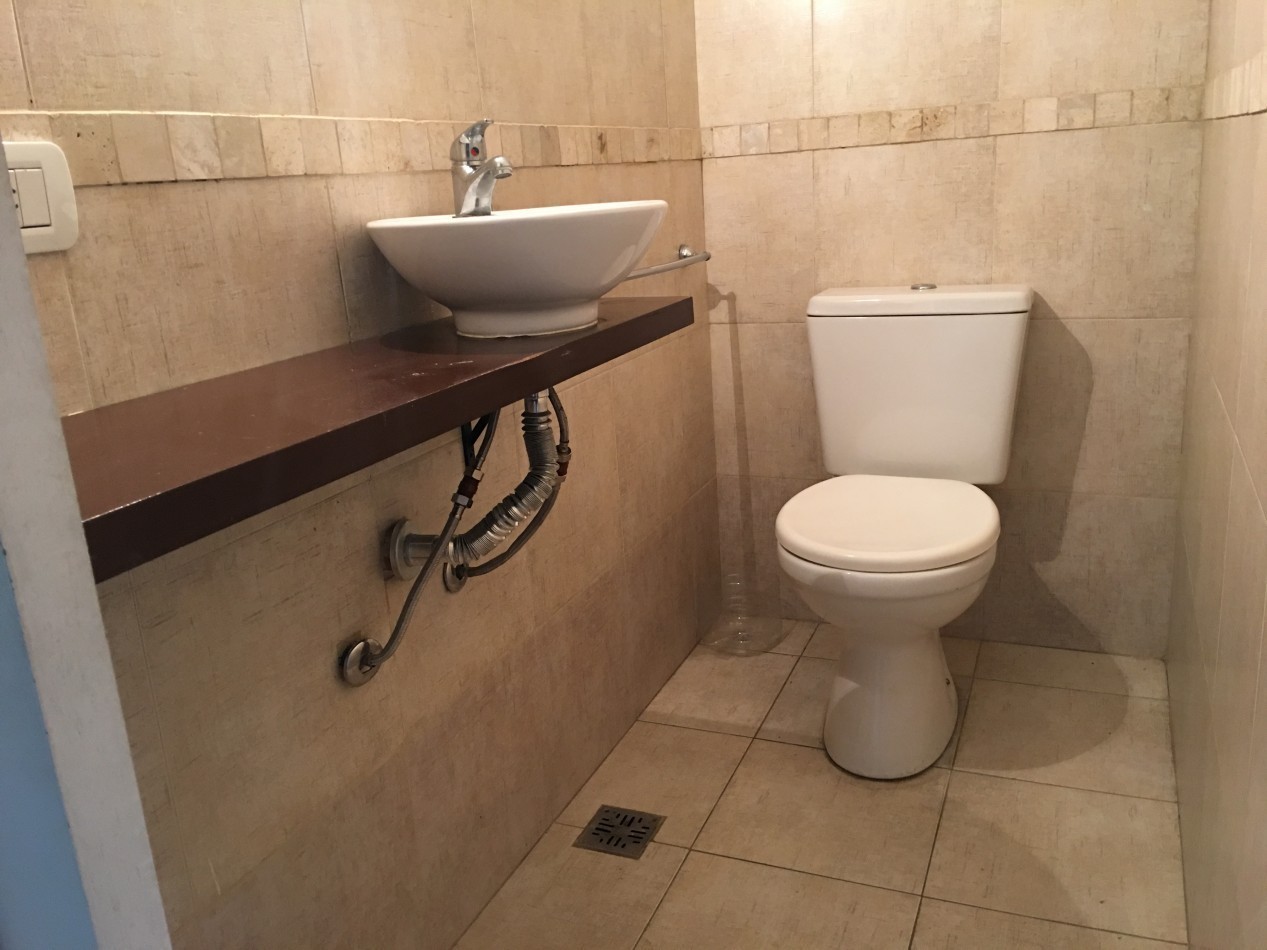 ALQUILER DEPARTAMENTO 2 AMB PB CON COCHERA Y TERRAZA PROPIA