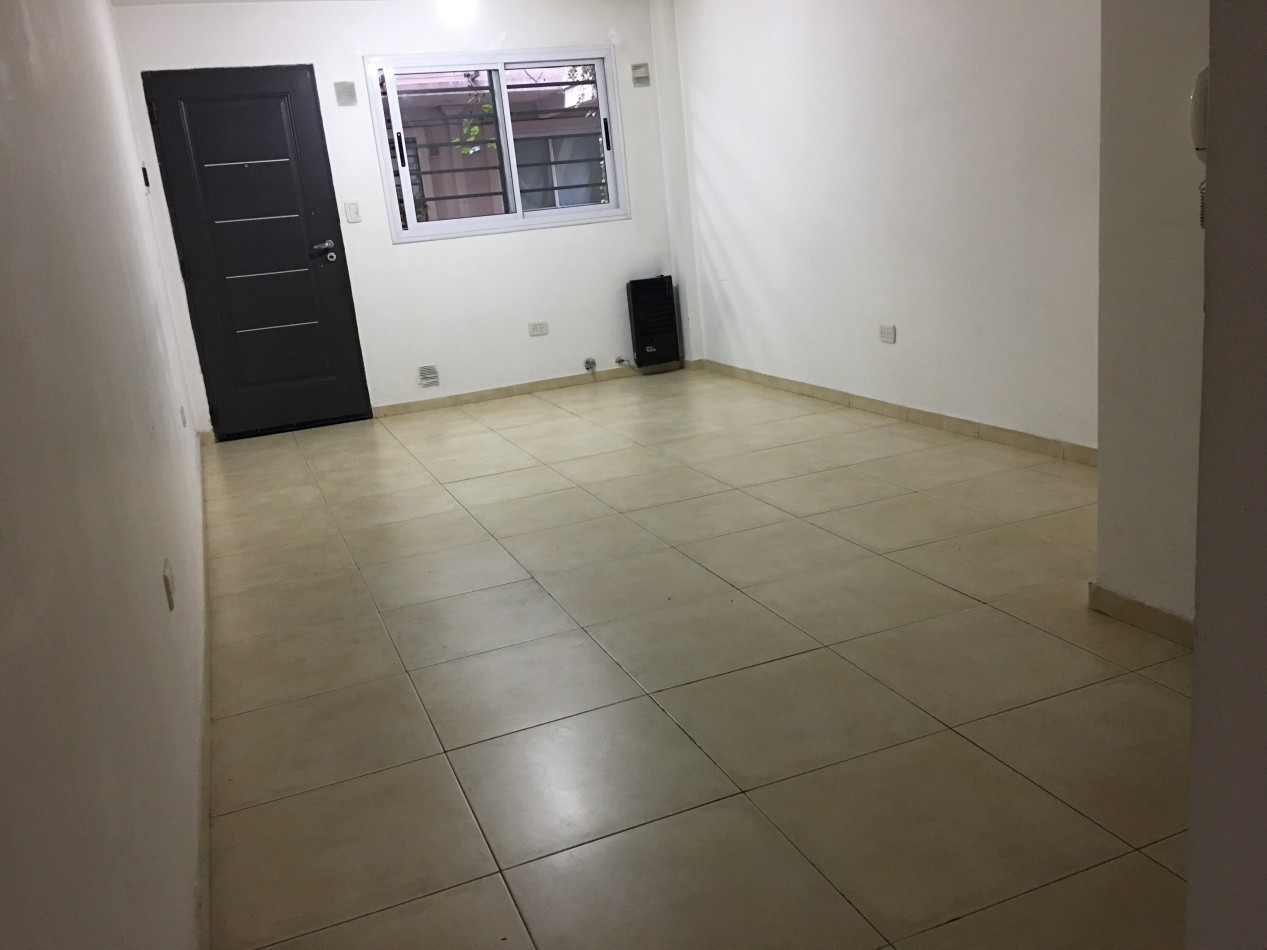 ALQUILER DEPARTAMENTO 2 AMB PB CON COCHERA Y TERRAZA PROPIA