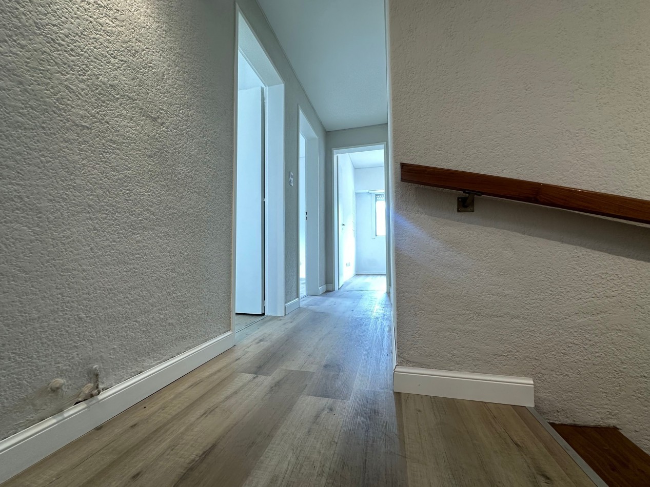 SOLO USO PROFESIONAL Casa tipo PH en alquiler - Esquina Manuel Castro y Pereyra Lucena, Lomas de Zamora