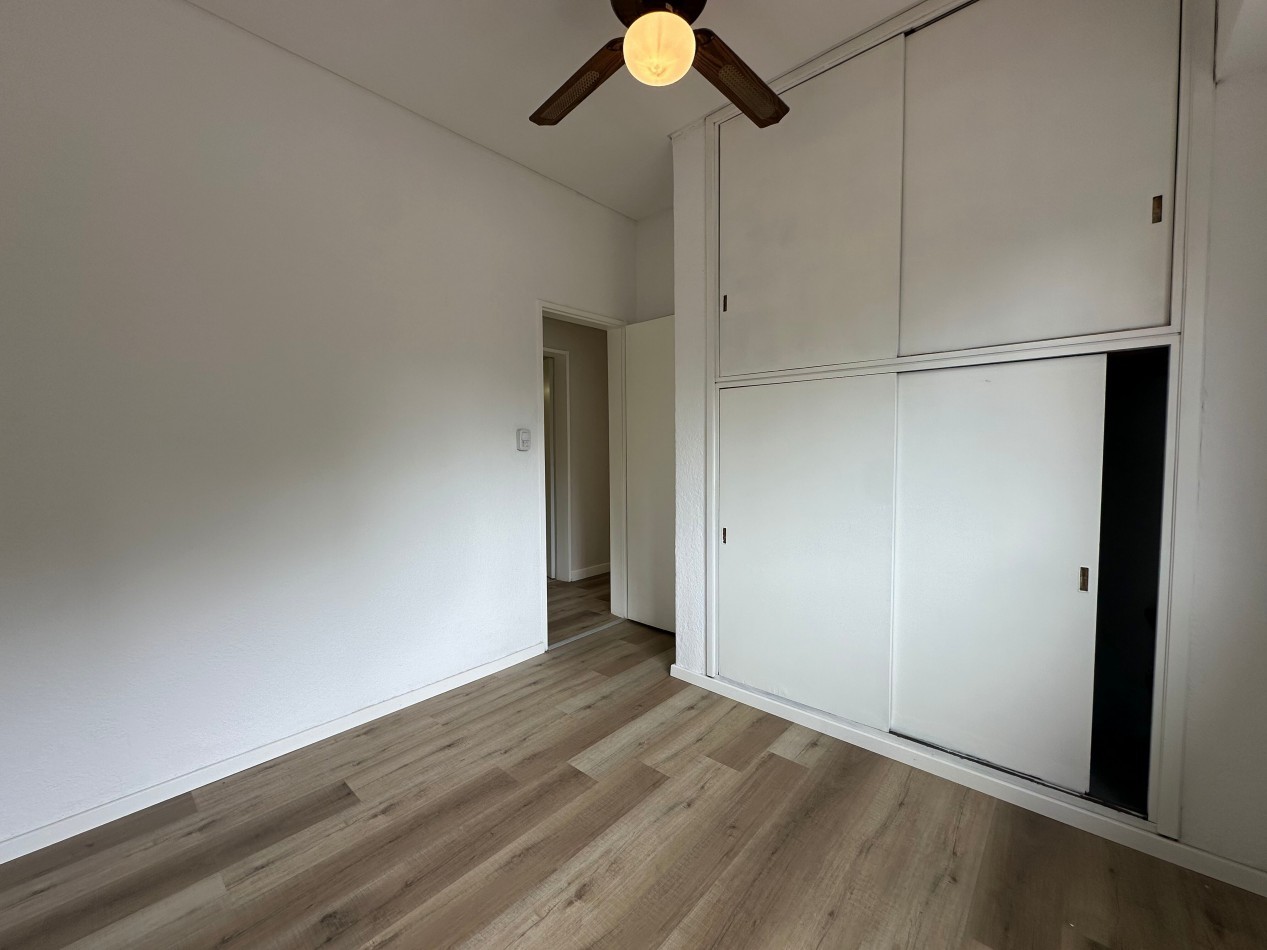 SOLO USO PROFESIONAL Casa tipo PH en alquiler - Esquina Manuel Castro y Pereyra Lucena, Lomas de Zamora