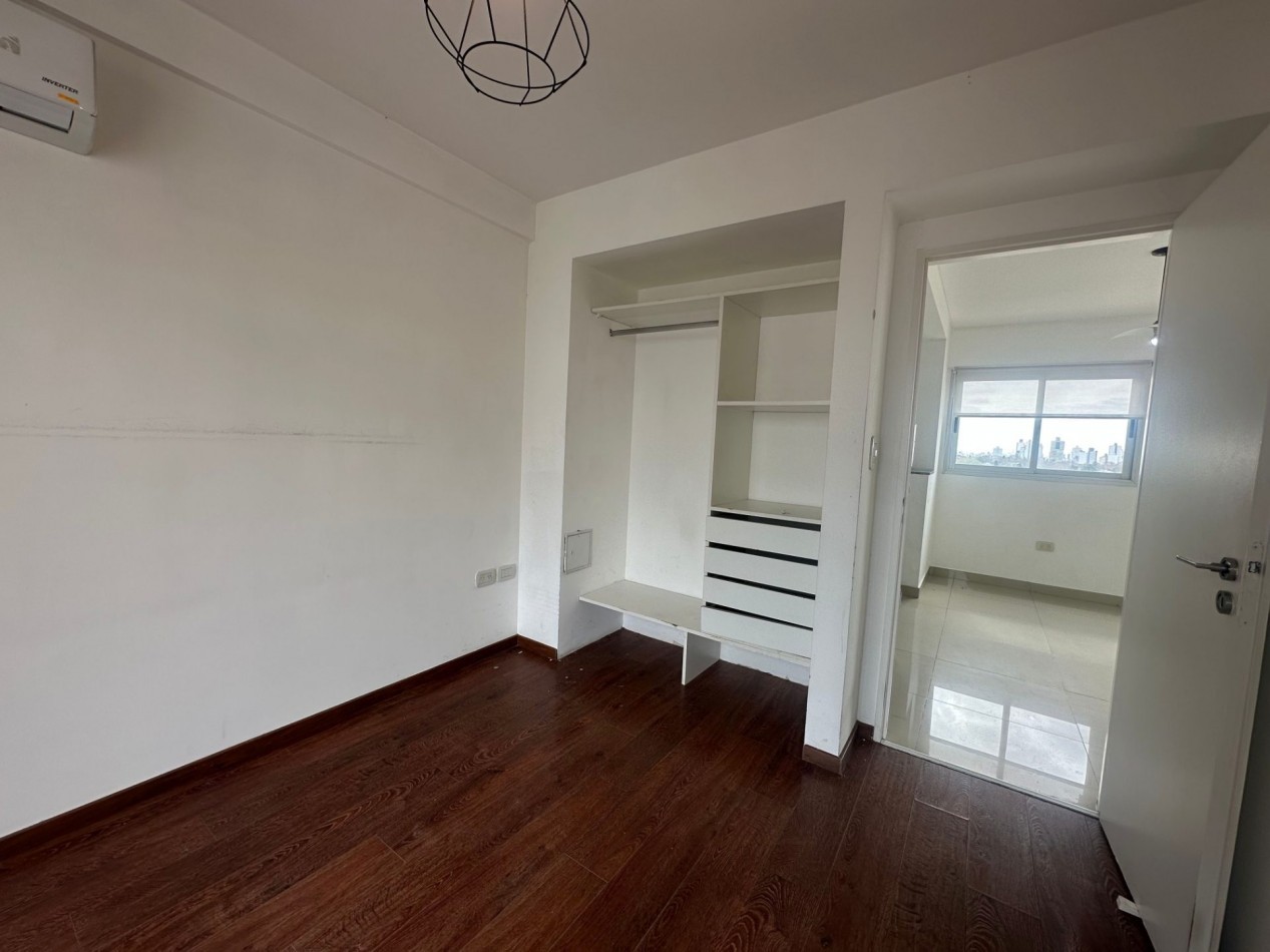 DEPTO 2 AMBIENTES CON COCHERA TERRAZA PRIVADA LOMAS CENTRICO APTO PROFESIONAL